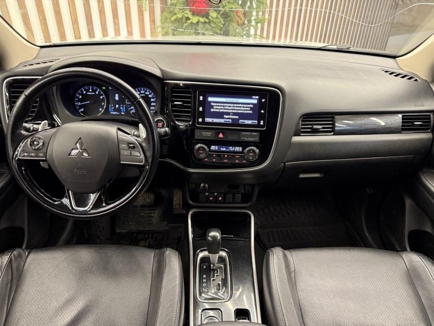 Mitsubishi Outlander III Рестайлинг 3 Уфа  - изображение 9