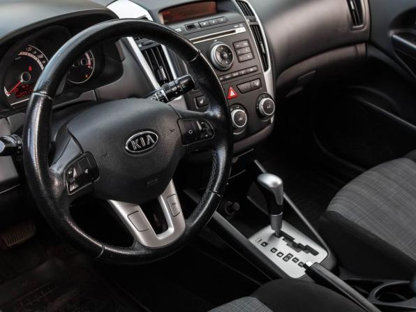 Kia Ceed I Рестайлинг с пробегом 2011 года, цена 750 000 рублей, 207177 км, универсал, Автокод Объявления