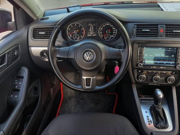 Volkswagen Jetta VI с пробегом 2013 года, цена 799 000 рублей, 205997 км, седан, Автокод Объявления