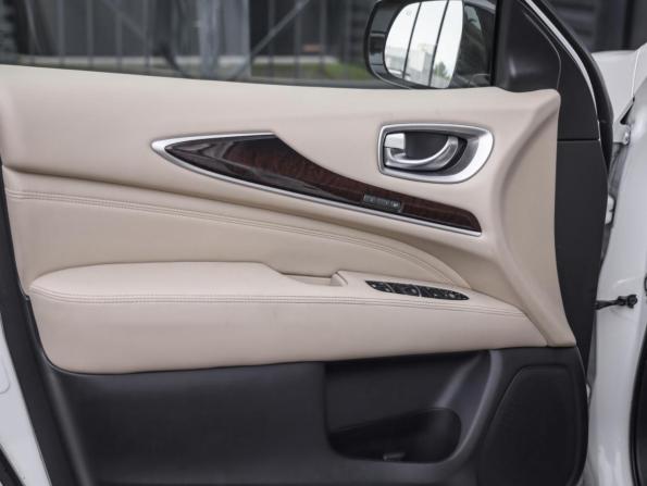 Infiniti QX60 I Рестайлинг с пробегом 2017 года, цена 2 349 000 рублей, 96482 км, внедорожник, Автокод Объявления