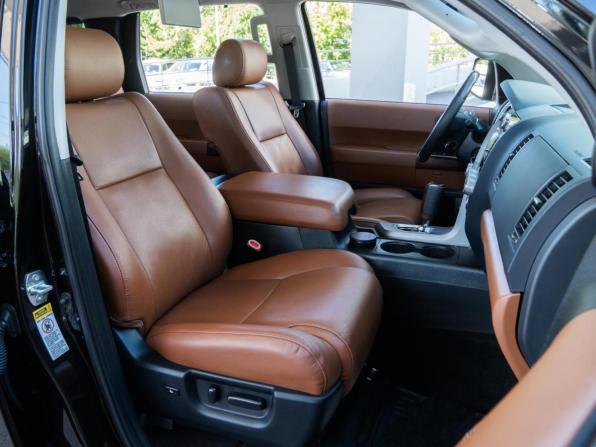 Toyota Sequoia II с пробегом 2014 года, цена 11 890 000 рублей, 6553 км, внедорожник, Автокод Объявления