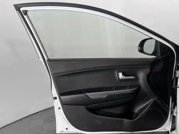 Kia Rio III Рестайлинг с пробегом 2015 года, цена 725 000 рублей, 120000 км, седан, Автокод Объявления