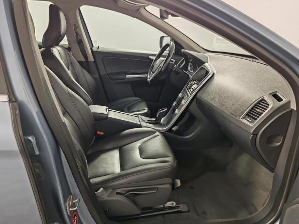 Volvo XC60 I Рестайлинг с пробегом 2016 года, цена 2 449 000 рублей, 119791 км, внедорожник, Автокод Объявления
