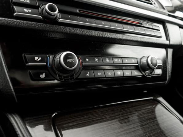 BMW 5 серии VI (F10/F11/F07) с пробегом 2012 года, цена 1 395 000 рублей, 328831 км, седан, Автокод Объявления