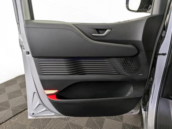 Hyundai Staria I с пробегом 2024 года, цена 6 414 500 рублей, 10142 км, минивэн, Автокод Объявления