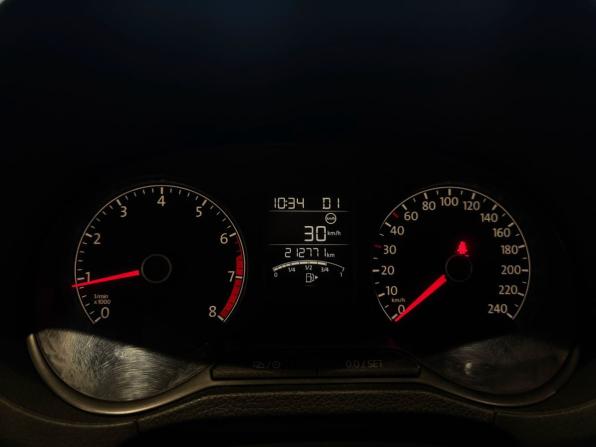 Volkswagen Polo V Рестайлинг с пробегом 2016 года, цена 950 000 рублей, 212769 км, седан, Автокод Объявления