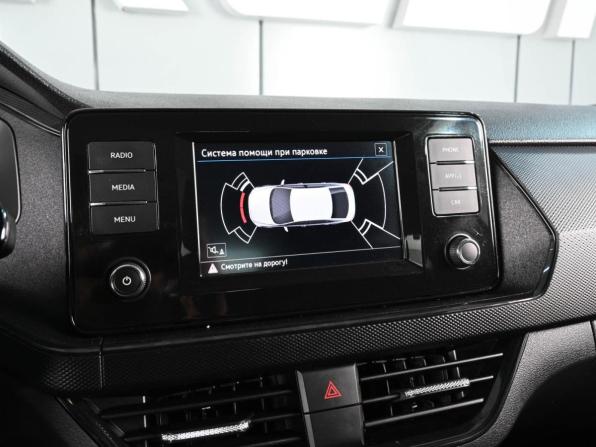 Volkswagen Polo VI с пробегом 2022 года, цена 1 489 000 рублей, 121993 км, лифтбек, Автокод Объявления