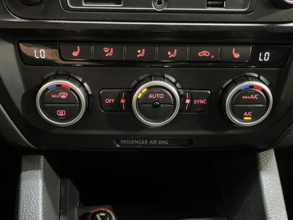 Volkswagen Jetta VI с пробегом 2014 года, цена 894 000 рублей, 259460 км, седан, Автокод Объявления