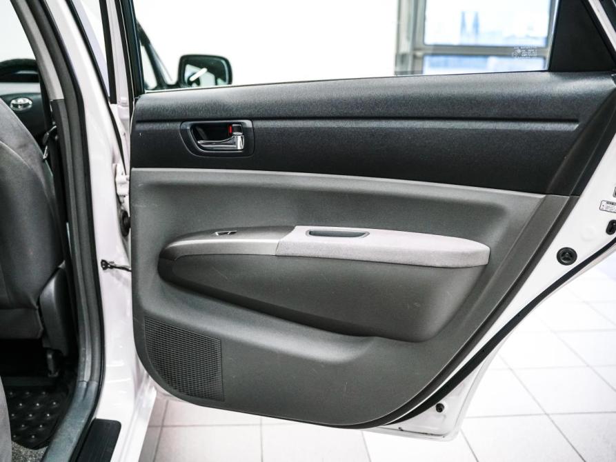 Toyota Prius II Рестайлинг (XW20) Красноярск  - изображение 25