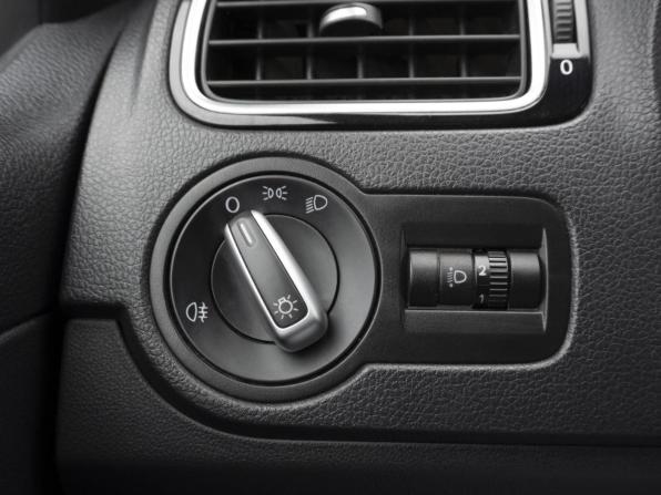 Volkswagen Polo V Рестайлинг с пробегом 2020 года, цена 949 000 рублей, 165223 км, седан, Автокод Объявления