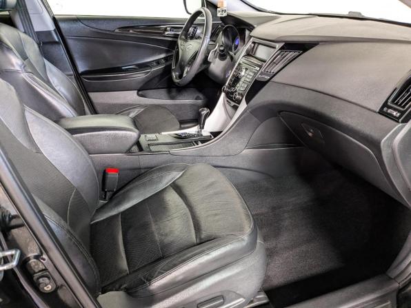 Hyundai Sonata VI (YF) с пробегом 2010 года, цена 1 049 900 рублей, 283000 км, седан, Автокод Объявления