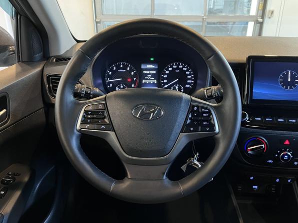 Hyundai Solaris II Рестайлинг с пробегом 2021 года, цена 1 629 000 рублей, 91795 км, седан, Автокод Объявления