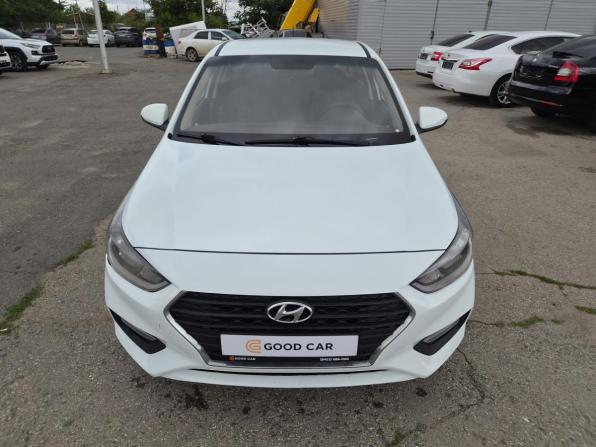Hyundai Solaris II с пробегом 2017 года, цена 890 000 рублей, 149052 км, седан, Автокод Объявления