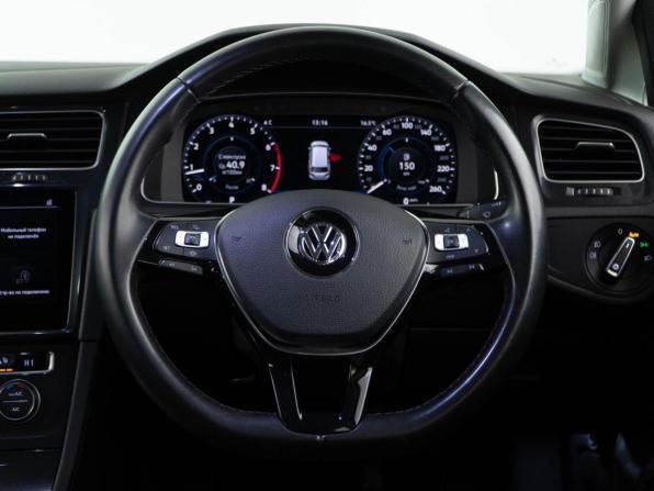 Volkswagen Golf VII Рестайлинг с пробегом 2019 года, цена 2 491 046 рублей, 103058 км, универсал, Автокод Объявления