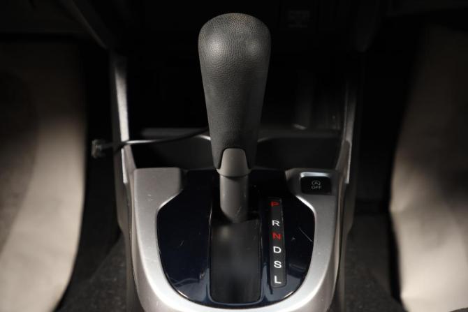 Honda Fit III Рестайлинг с пробегом 2016 года, цена 1 099 000 рублей, 61702 км, хэтчбек, Автокод Объявления