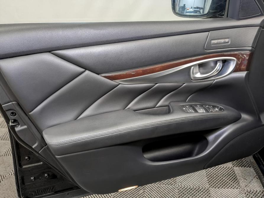 Infiniti M IV Москва  - изображение 19