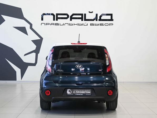 Kia Soul II Рестайлинг с пробегом 2017 года, цена 1 579 900 рублей, 111000 км, хэтчбек, Автокод Объявления