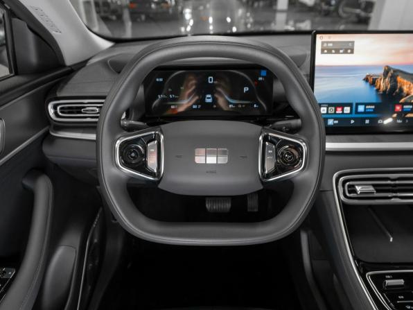 Geely Galaxy Starshine 6 с пробегом 2025 года, цена 2 650 000 рублей, 14 км, седан, Автокод Объявления