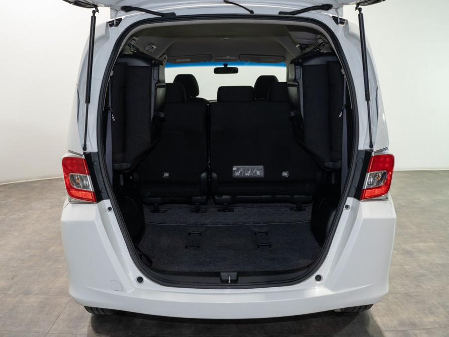 Honda Freed I Рестайлинг Чита  - изображение 17