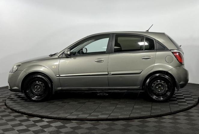 Kia Rio II Рестайлинг с пробегом 2010 года, цена 670 000 рублей, 86288 км, хэтчбек, Автокод Объявления