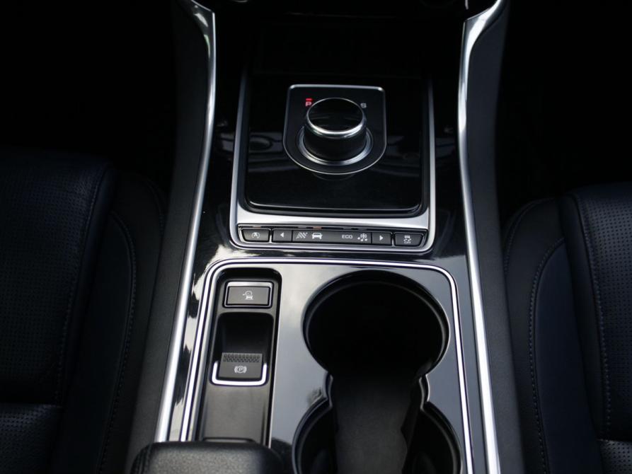 Jaguar XE I Владимир  - изображение 14