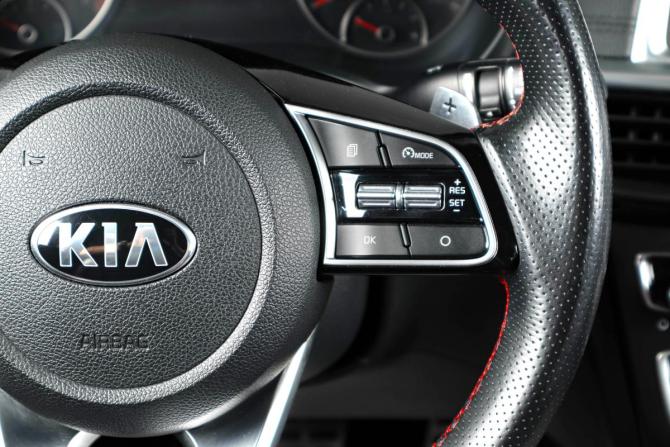 Kia Optima IV Рестайлинг с пробегом 2019 года, цена 2 649 000 рублей, 95067 км, седан, Автокод Объявления