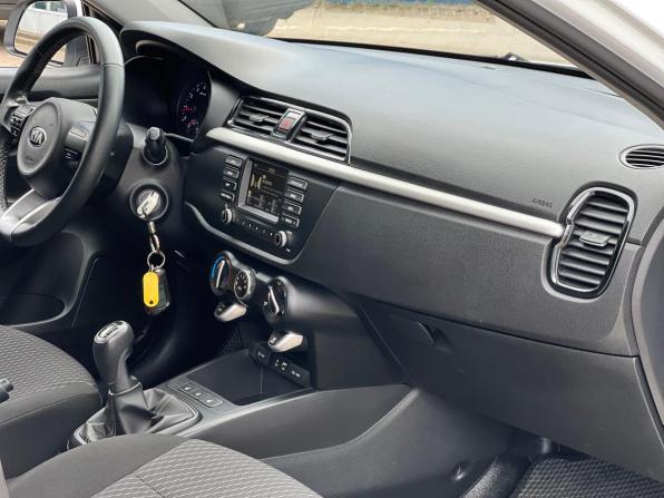 Kia Rio IV с пробегом 2019 года, цена 1 330 000 рублей, 144000 км, седан, Автокод Объявления