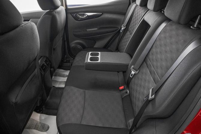 Nissan Qashqai II с пробегом 2015 года, цена 1 499 000 рублей, 214000 км, внедорожник, Автокод Объявления