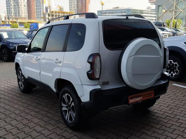 Lada (ВАЗ) Niva Travel I с пробегом 2024 года, цена 1 180 000 рублей, 43281 км, внедорожник, Автокод Объявления