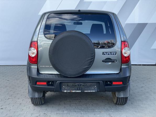 Chevrolet Niva I Рестайлинг с пробегом 2017 года, цена 795 000 рублей, 87253 км, внедорожник, Автокод Объявления