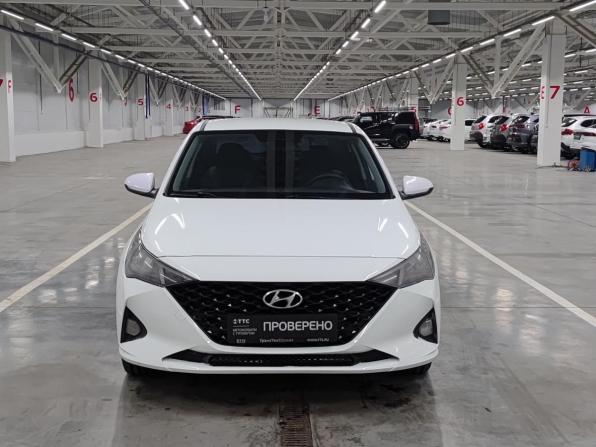 Hyundai Solaris II Рестайлинг с пробегом 2021 года, цена 1 119 000 рублей, 215158 км, седан, Автокод Объявления