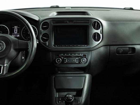 Volkswagen Tiguan I Рестайлинг с пробегом 2013 года, цена 949 585 рублей, 193673 км, внедорожник, Автокод Объявления