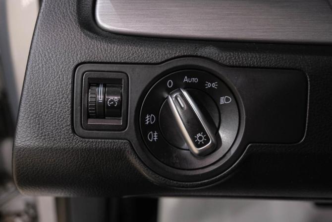 Volkswagen Passat B7 с пробегом 2012 года, цена 849 000 рублей, 138000 км, седан, Автокод Объявления