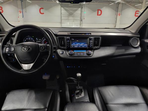 Toyota RAV4 IV (XA40) Рестайлинг с пробегом 2017 года, цена 2 415 000 рублей, 180917 км, внедорожник, Автокод Объявления