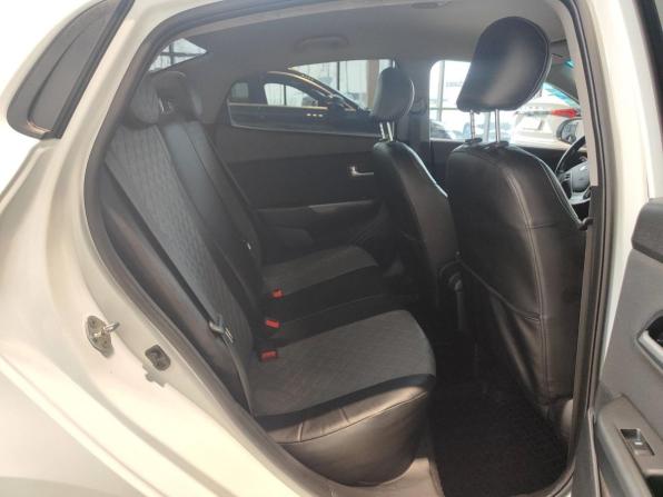 Kia Rio III Рестайлинг с пробегом 2015 года, цена 879 000 рублей, 158041 км, седан, Автокод Объявления