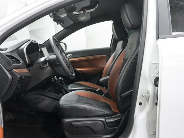 Lada (ВАЗ) Vesta I Рестайлинг (NG) с пробегом 2024 года, цена 1 595 000 рублей, 23000 км, универсал, Автокод Объявления