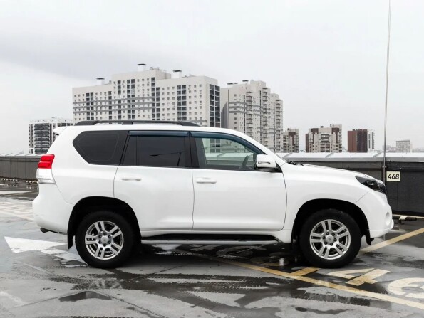 Toyota Land Cruiser Prado 150 Series с пробегом 2013 года, цена 2 790 000 рублей, 231647 км, внедорожник, Автокод Объявления