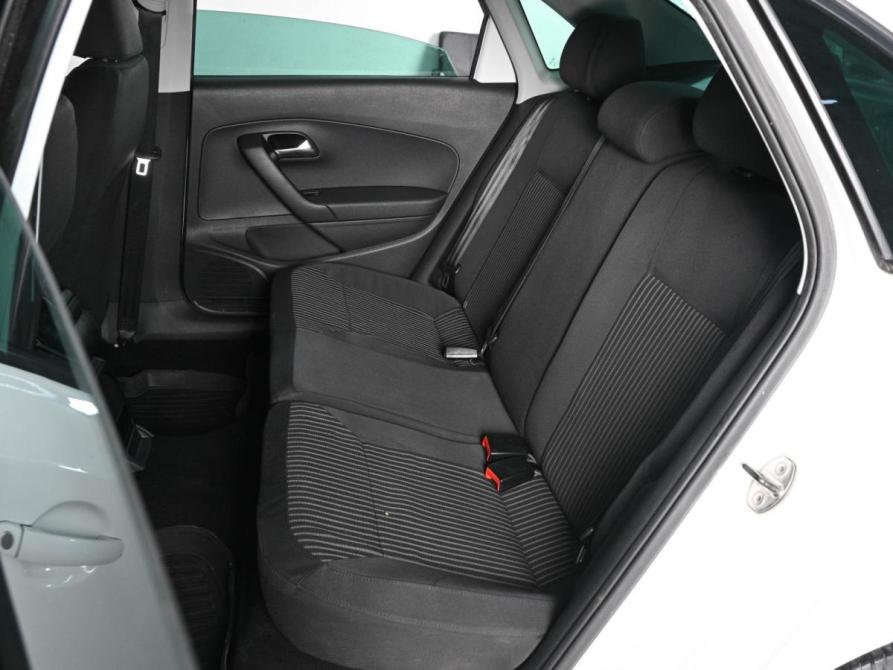 Volkswagen Polo V Рестайлинг Ростов-на-Дону  - изображение 9