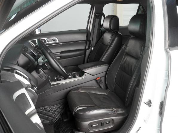 Ford Explorer V с пробегом 2015 года, цена 1 699 000 рублей, 140165 км, внедорожник, Автокод Объявления
