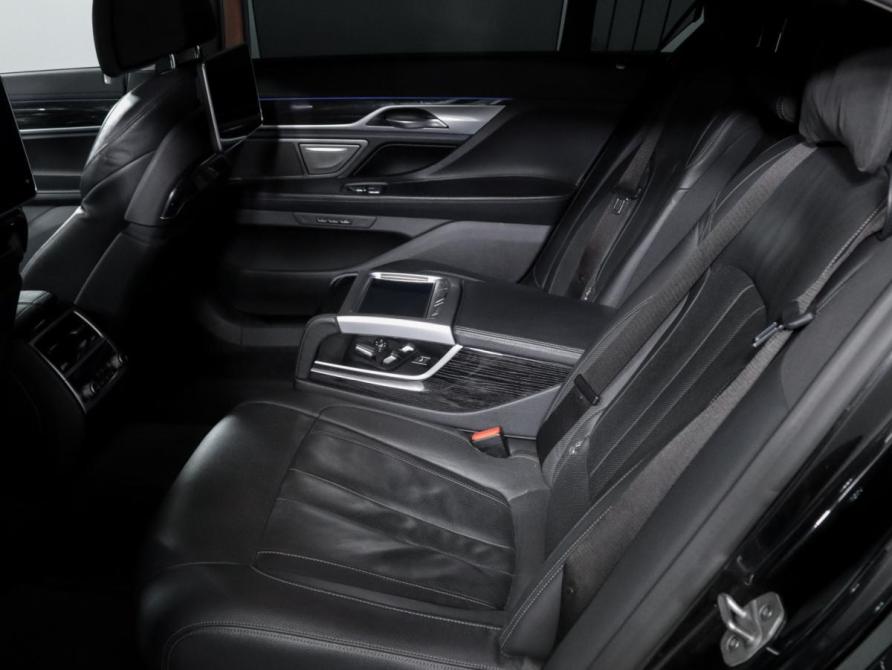 BMW 7 серии VI (G11/G12) Рестайлинг Москва  - изображение 11
