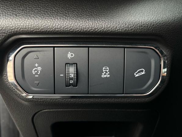 Haval Jolion I с пробегом 2022 года, цена 1 760 000 рублей, 28445 км, внедорожник, Автокод Объявления