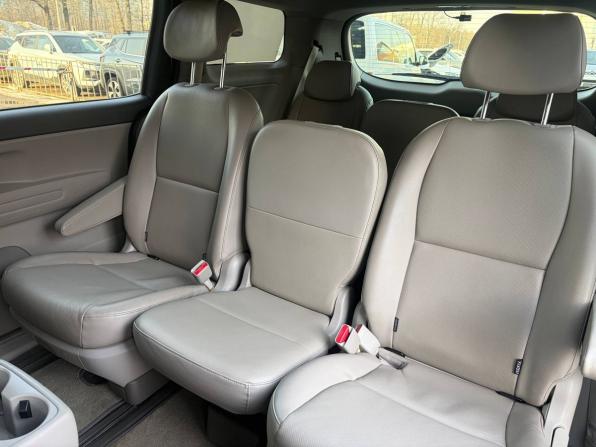 Kia Carnival III с пробегом 2019 года, цена 2 350 000 рублей, 127594 км, минивэн, Автокод Объявления