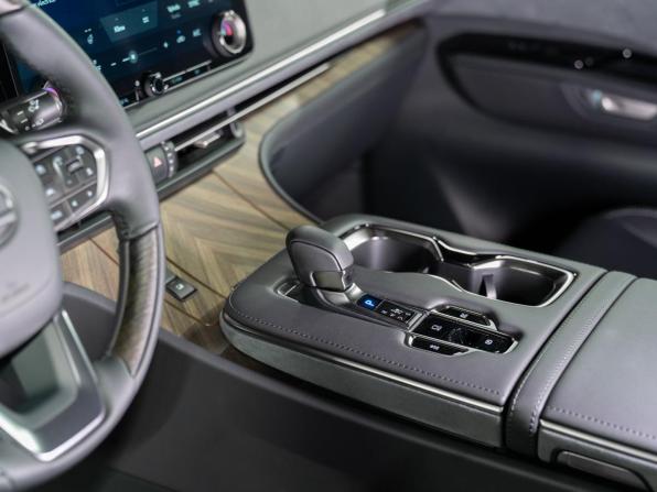 Новый Lexus LM II 2026 года, цена 19 390 000 рублей, минивэн, Автокод Объявления