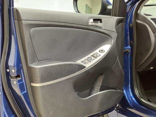Hyundai Solaris I Рестайлинг с пробегом 2016 года, цена 1 099 000 рублей, 135500 км, седан, Автокод Объявления