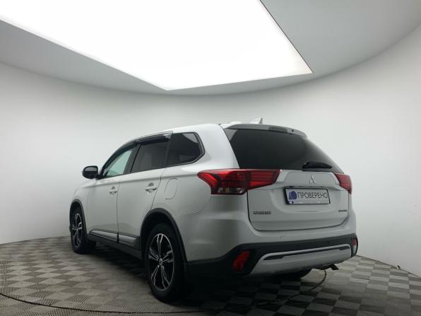 Mitsubishi Outlander III Рестайлинг 3 с пробегом 2019 года, цена 1 899 000 рублей, 147228 км, внедорожник, Автокод Объявления