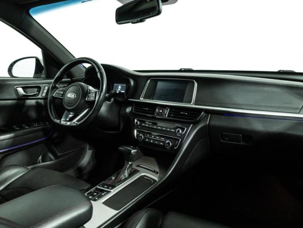 Kia Optima IV Рестайлинг с пробегом 2018 года, цена 2 199 700 рублей, 102395 км, седан, Автокод Объявления