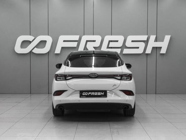 JAC J7 I с пробегом 2023 года, цена 1 260 000 рублей, 93400 км, лифтбек, Автокод Объявления