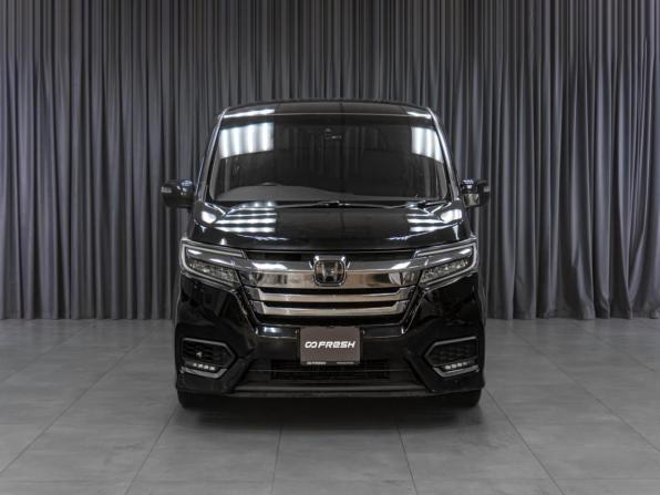 Honda Stepwgn V Рестайлинг с пробегом 2017 года, цена 1 999 000 рублей, 151847 км, минивэн, Автокод Объявления