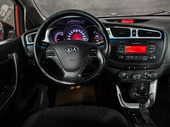 Kia Ceed II с пробегом 2013 года, цена 1 040 000 рублей, 179000 км, хэтчбек, Автокод Объявления