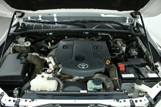 Toyota Hilux VIII с пробегом 2019 года, цена 4 500 000 рублей, 168120 км, пикап, Автокод Объявления